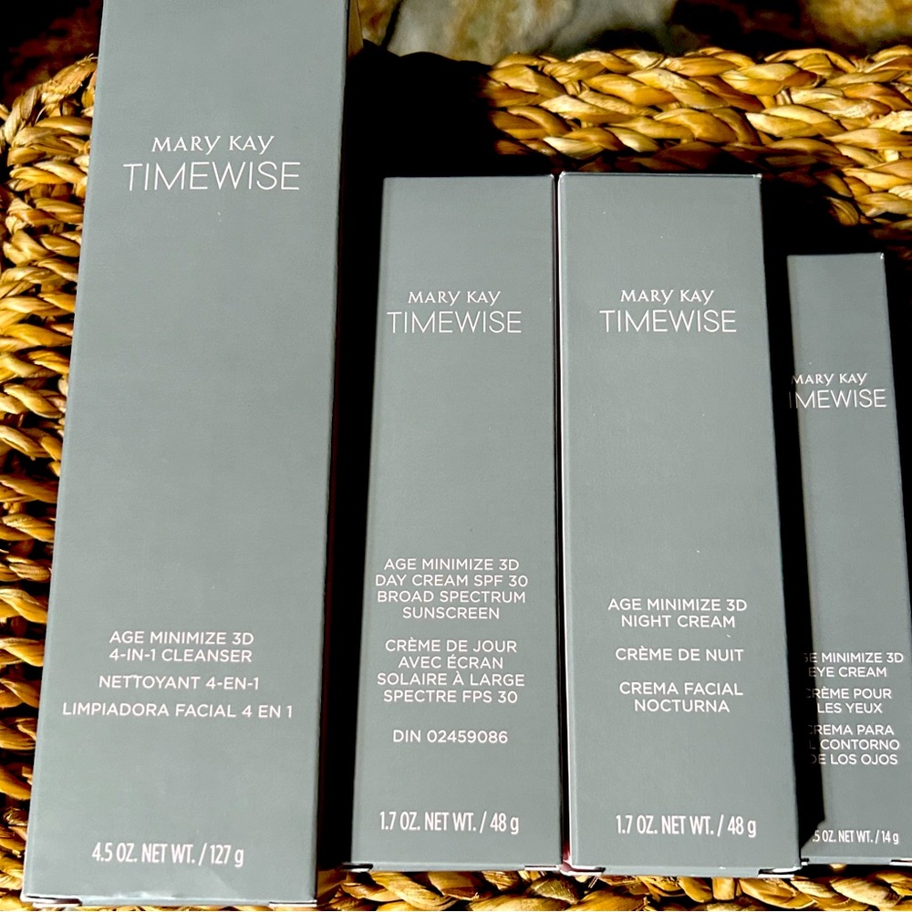 Mary Kay Timewise bundle. For normal to dry skin. New never been opened.